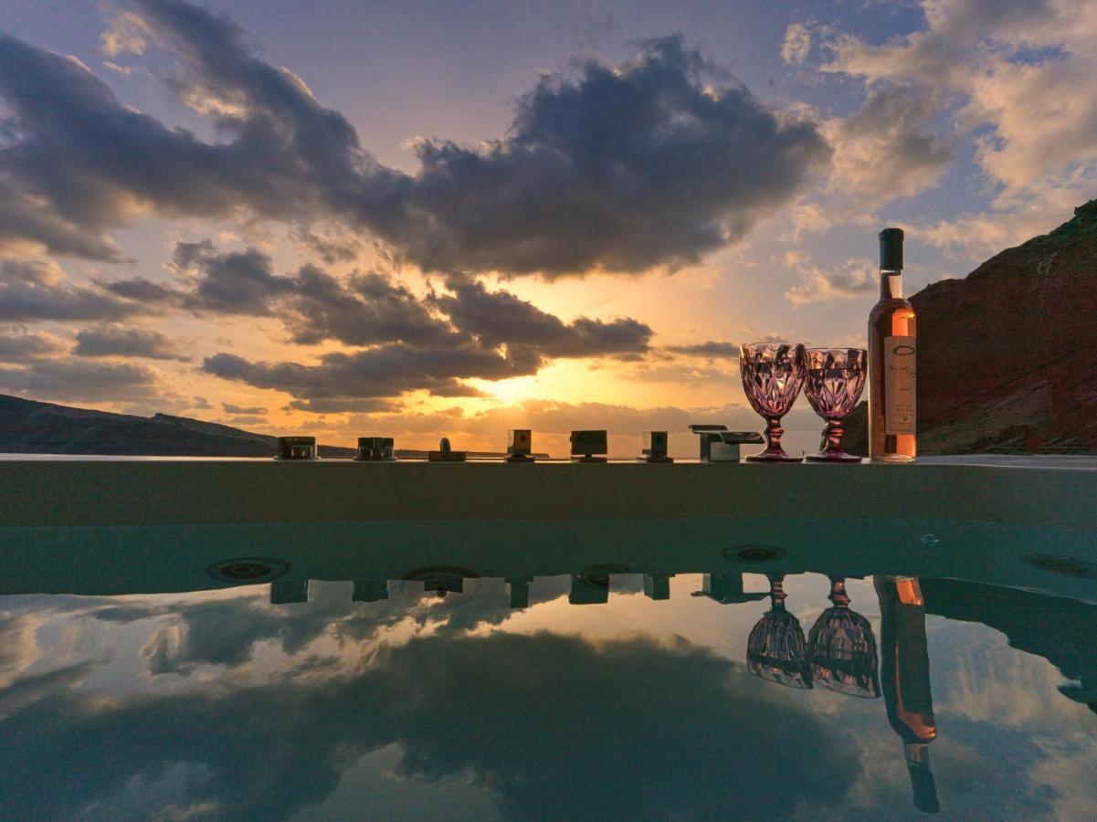 Secret Gem Suites Οία Εξωτερικό φωτογραφία